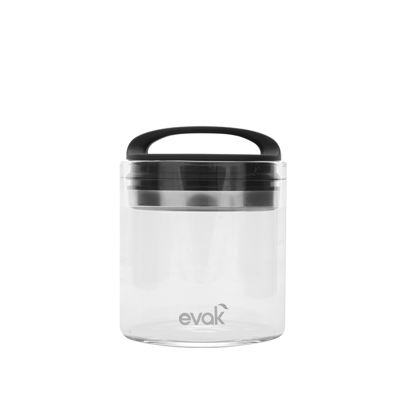 Close-up of vacuum seal on Evak glass container