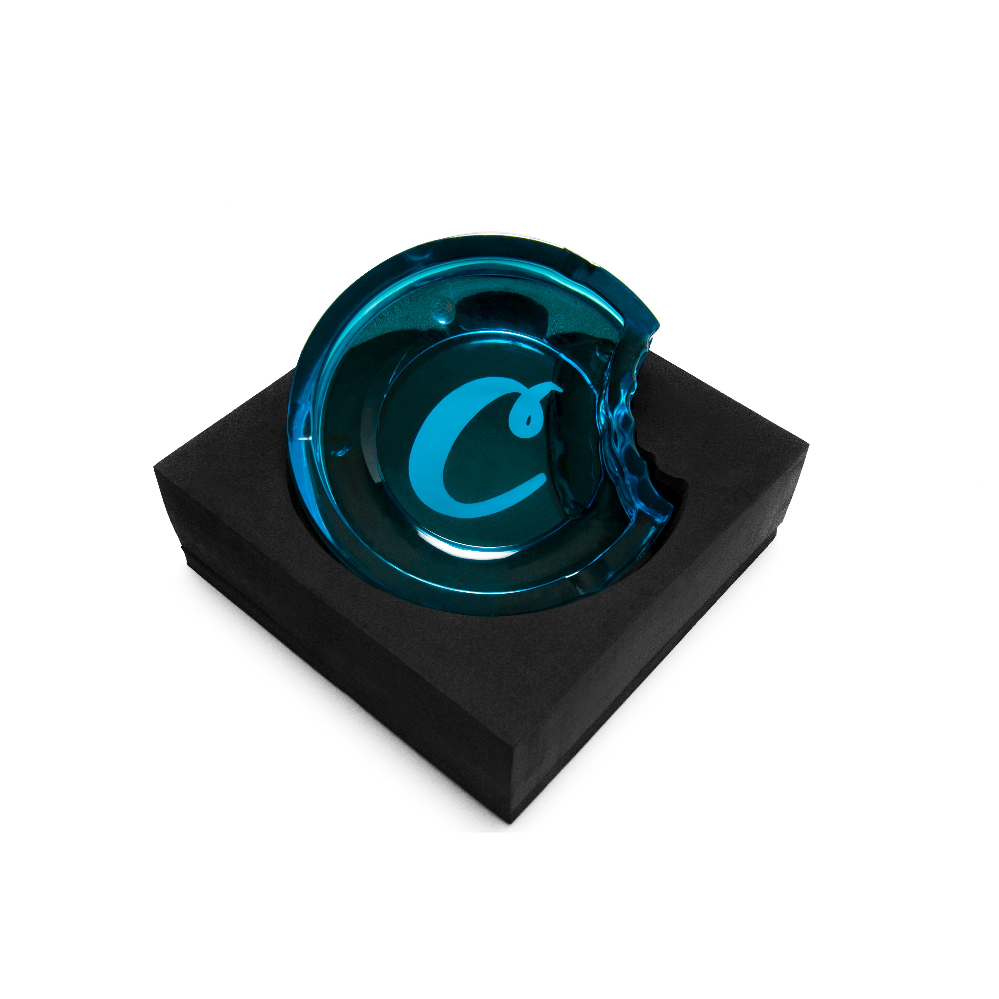 Top-angle shot of the Cookies glass ashtray showcasing the deep-dish and C-bite notches