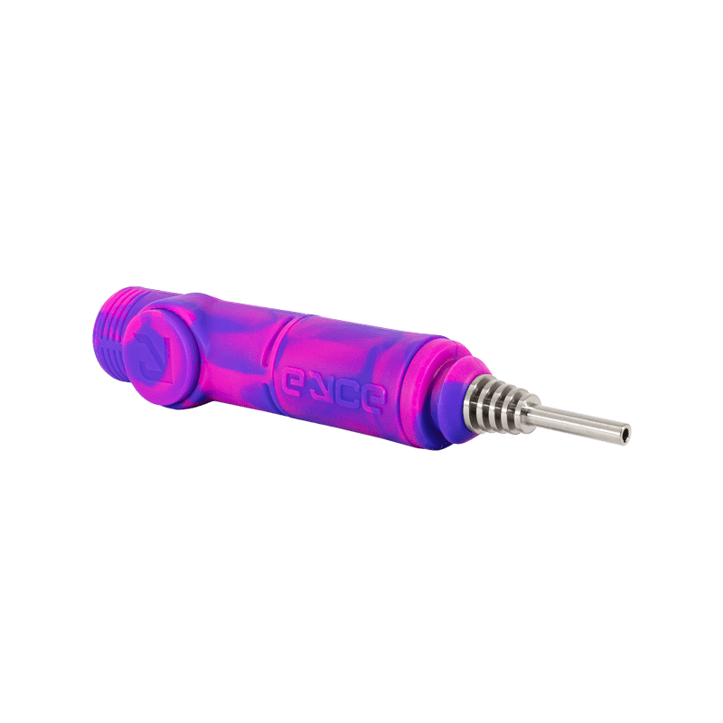 User  demonstrating how to use the Titanium Fusion Water Pipe with a concentrate.