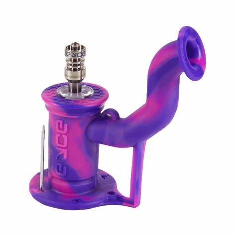 Close-up of the durable silicone Eyce Rig 2.0 with removable glass collar for easy cleaning