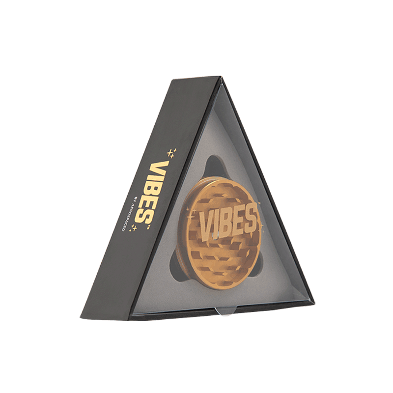 Close-up of Vibes grinders precision-cut teeth highlighting its effectiveness for dry herbs.